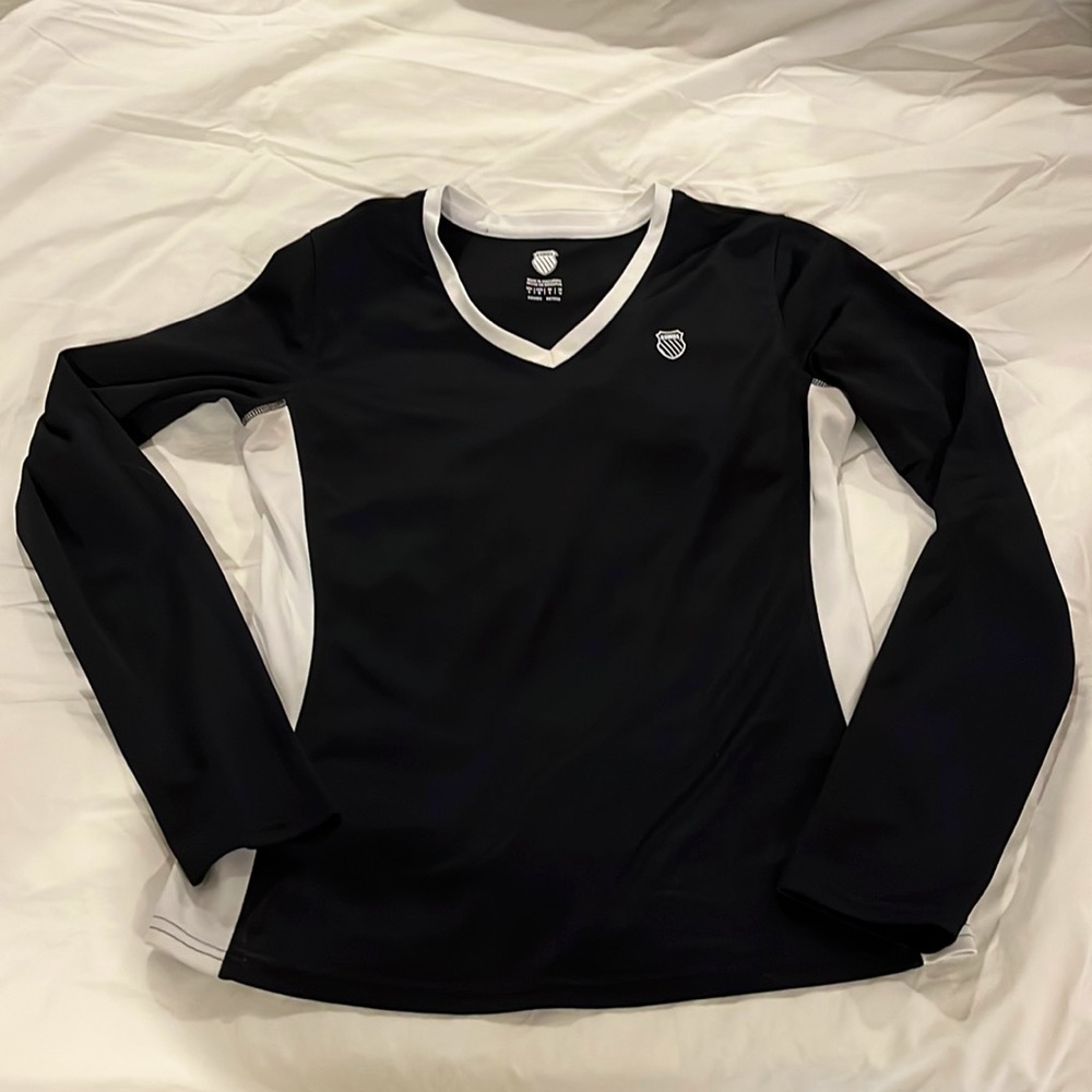 #KSwiss long-sleeve tennis shirt
